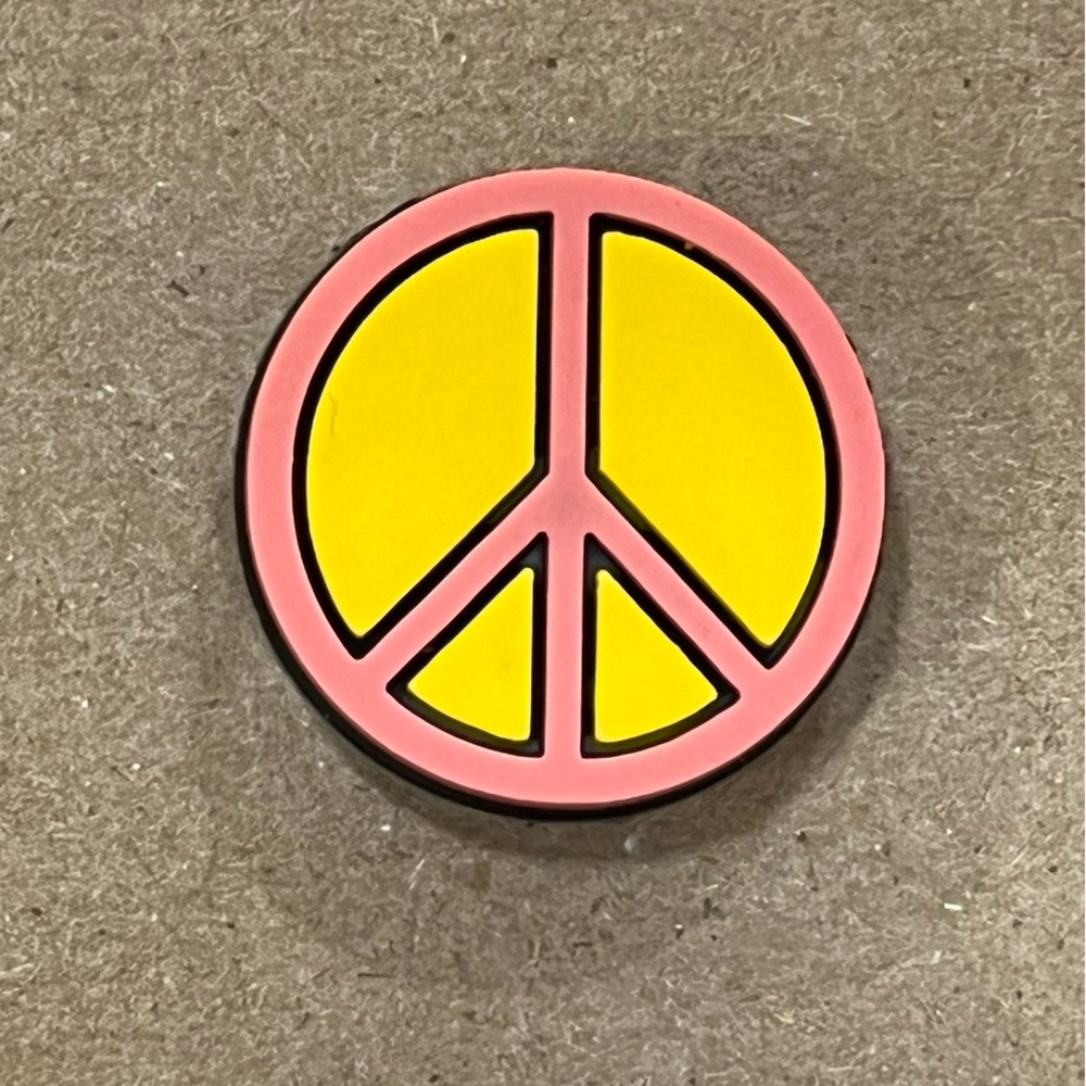 3/$10 ☮️ Peace Croc Charm
